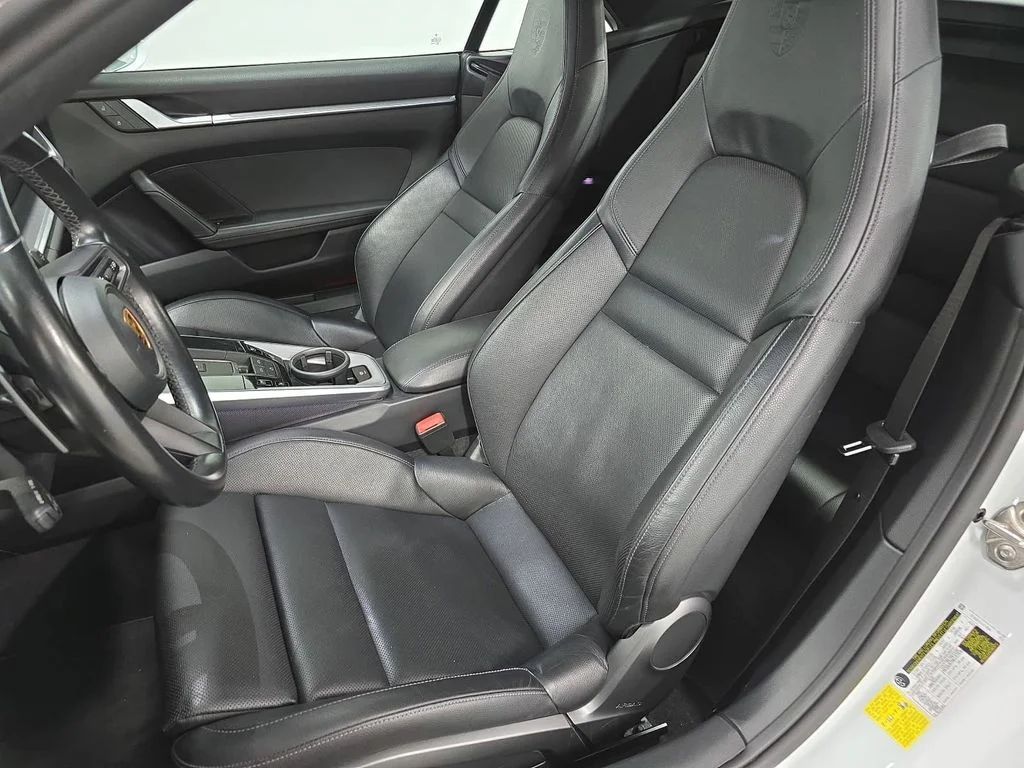 Certified Used 2022  Porsche Carrera image 5