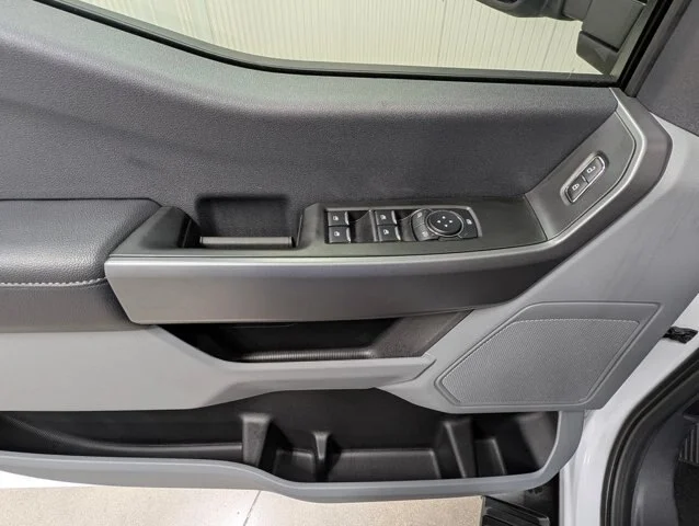 New 2026 Oxford White Ford F-250® XL image 49