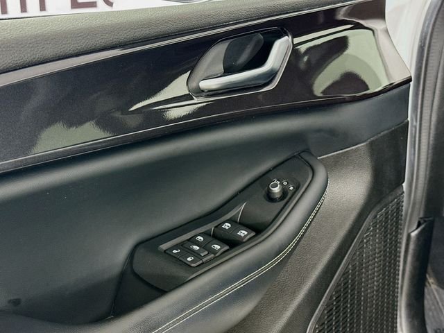 Used 2023 White Jeep Altitude X image 17