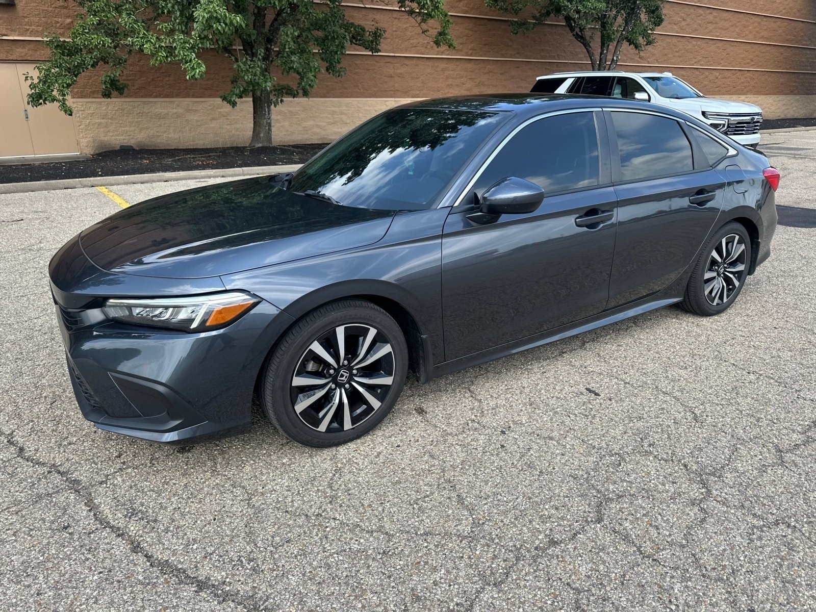 Certified Used 2024 Meteorite Gray Metallic Honda EX image 6