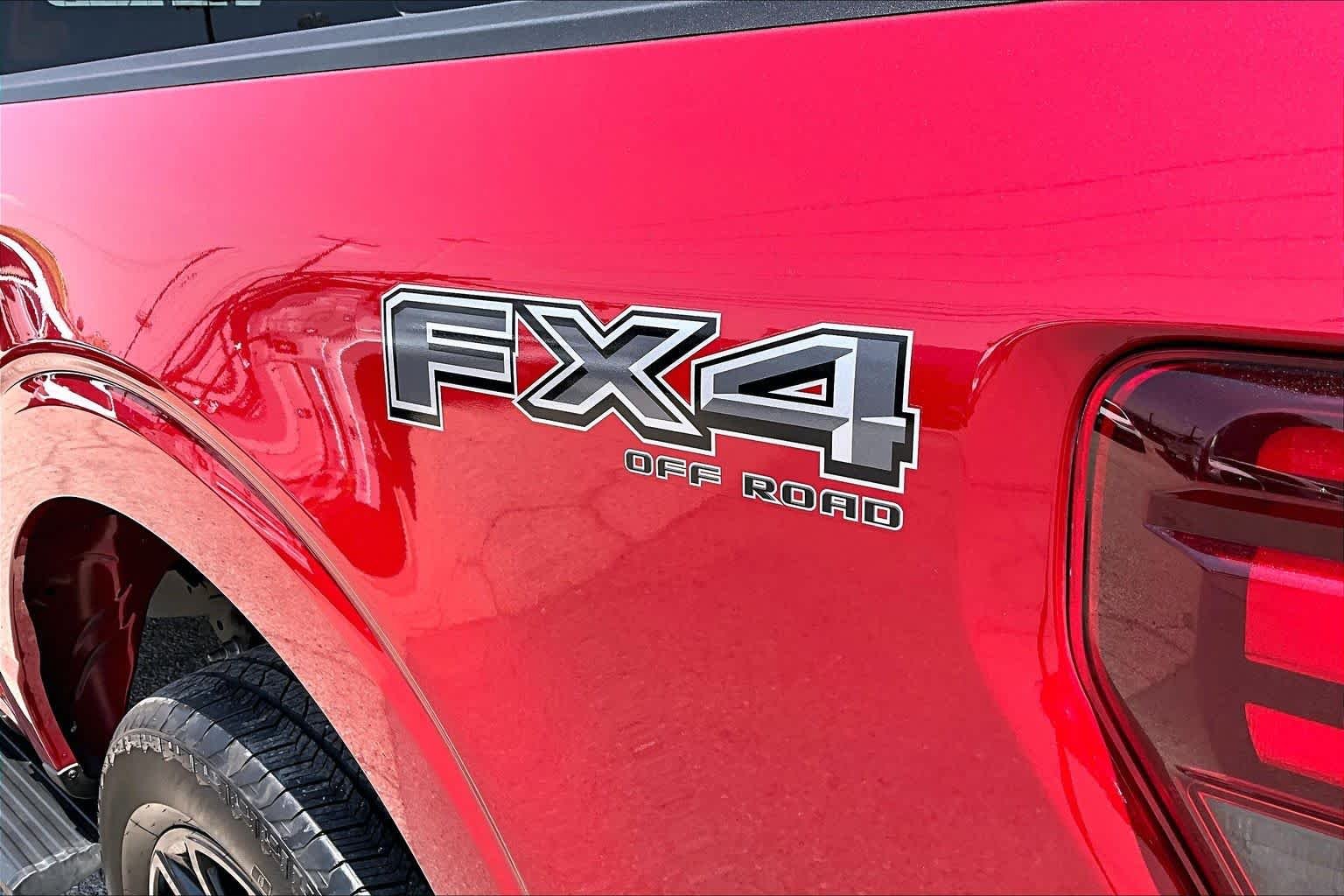 Used 2025 Rapid Red Metallic Tinted Clearcoat Ford Platinum image 30