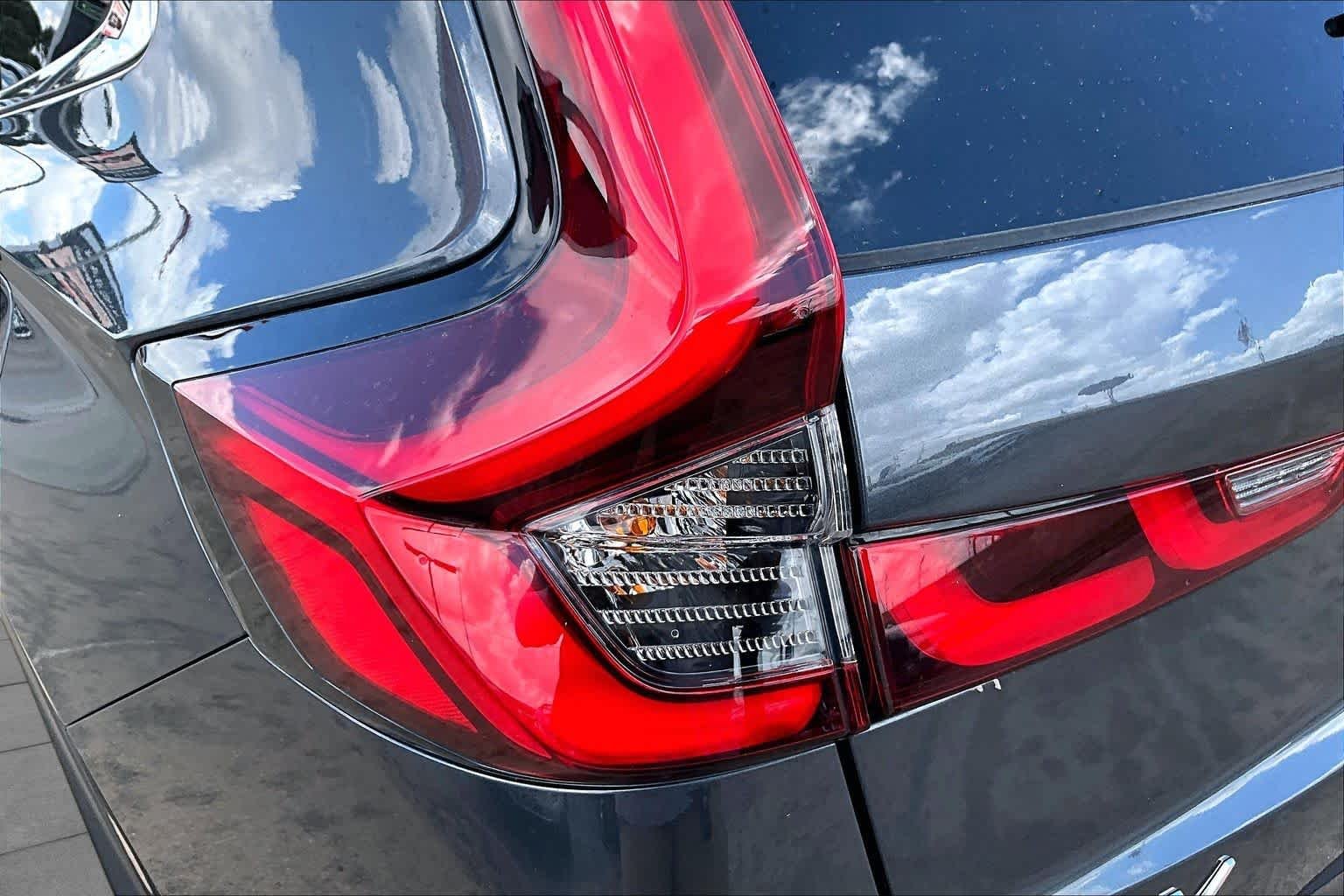 Used 2025 Meteorite Gray Metallic Honda Sport-L image 29