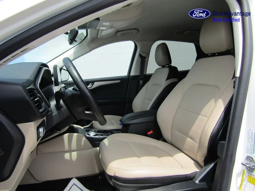 Certified Used 2021 Star White Ford SEL image 3