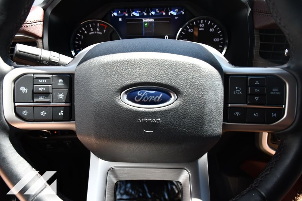 Used 2023  Ford Limited image 14