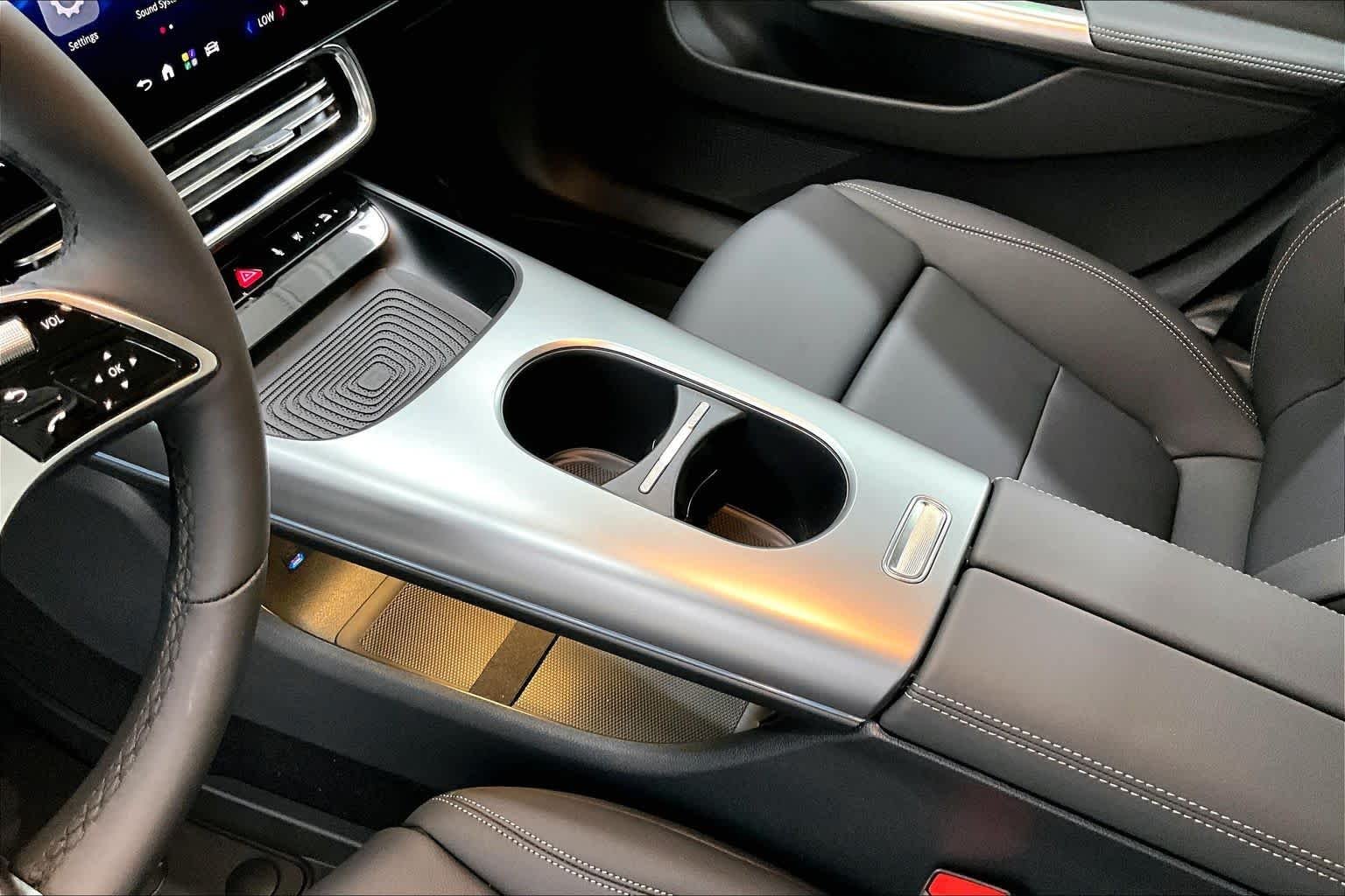New 2027 Liquid Crystal Green Mercedes-Benz CLA 220 Hybrid image 7