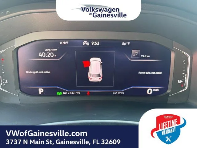 Used 2023 Pure White Volkswagen 3.6L V6 SE w/Technology image 20