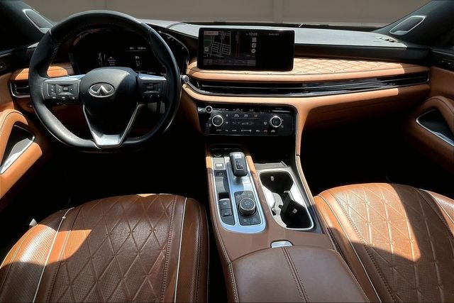 Used 2023 Black INFINITI Autograph image 15