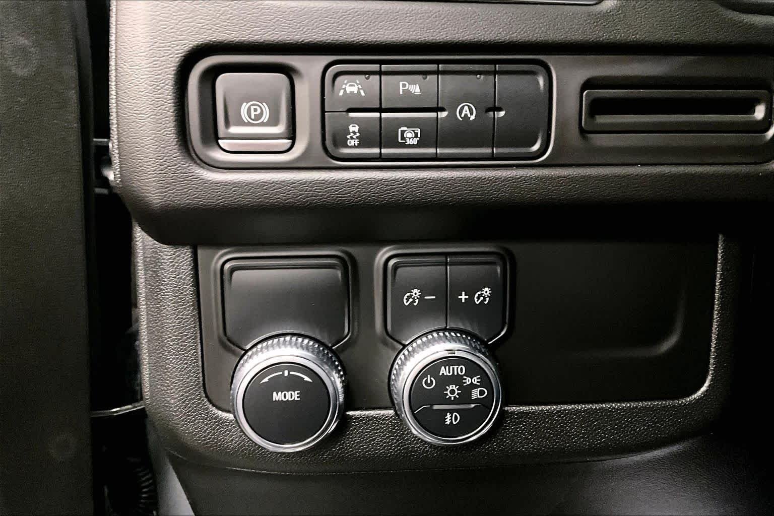 Used 2023 Sterling Metallic GMC SLT image 36