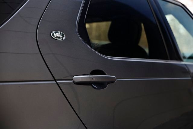 2026 Land Rover Discovery Gemini Edition - Photo 11