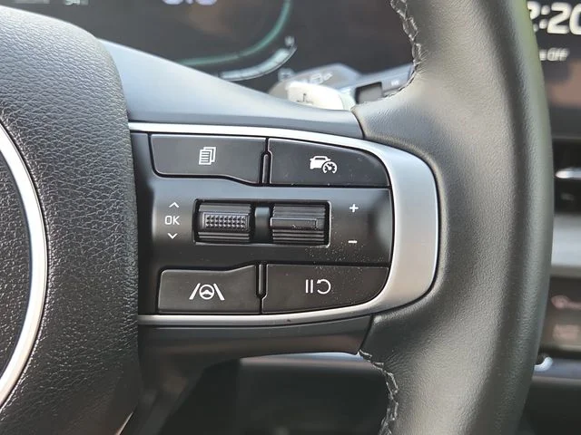Used 2024 Black Kia X-Line image 20