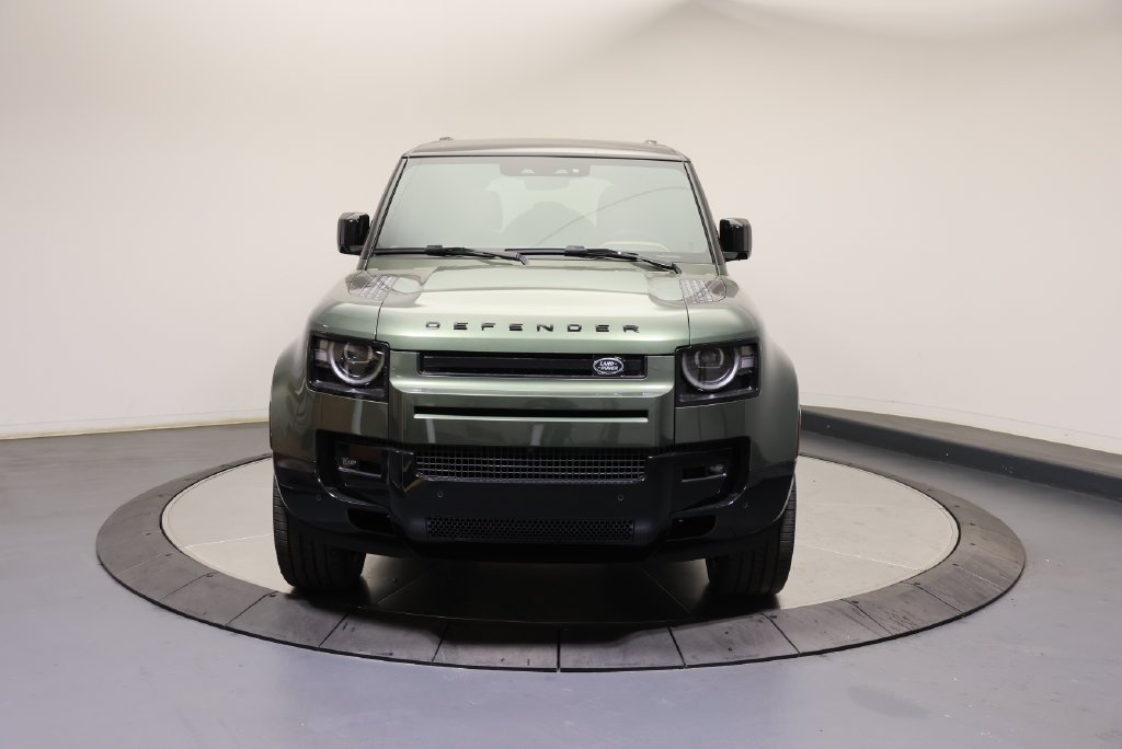 New 2026 Woolstone Green LAND ROVER X-Dynamic SE image 8