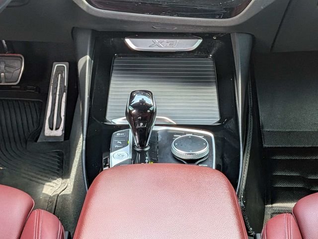 Used 2022 Gray BMW xDrive30i image 22