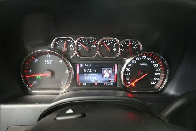 Used 2015 Black GMC SLE image 30