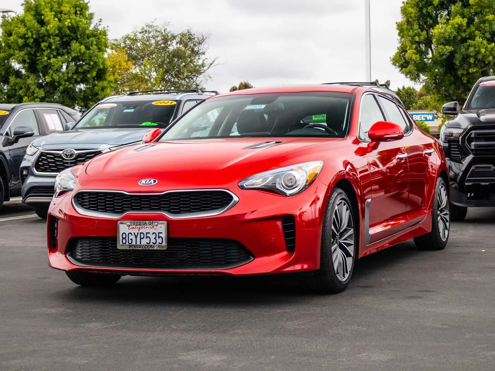 Used 2019 Red Kia Base image 3