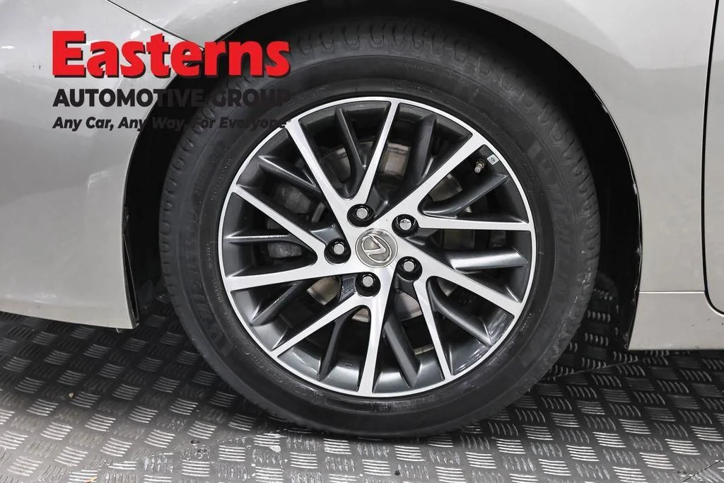 Used 2016 Silver Lexus 350 image 35