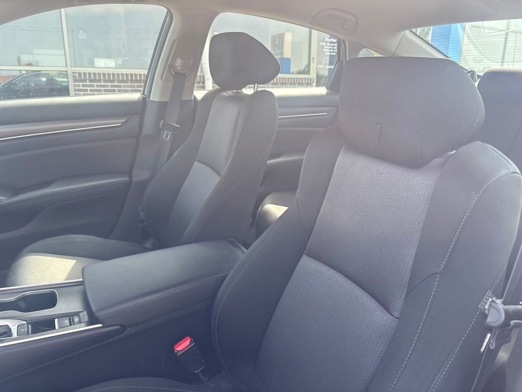 Used 2019 Black Honda LX image 11