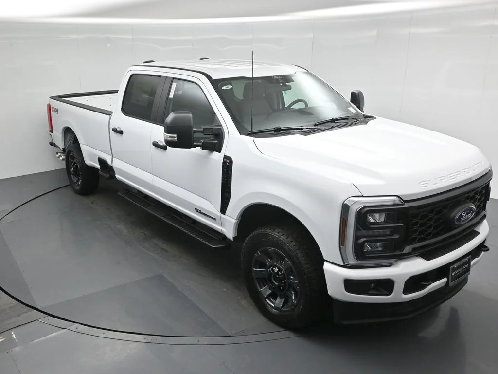 New 2026 Oxford White Ford XL image 32