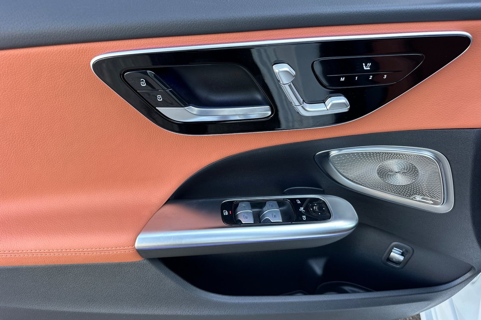 New 2025 Polar White Mercedes-Benz C 300 image 24