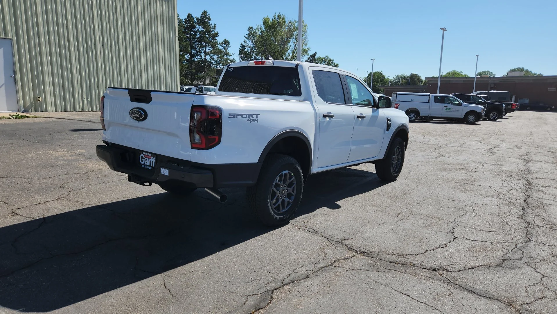 New 2026 Oxford White Ford XLT image 7