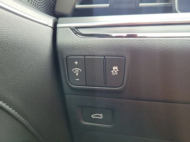 Certified Used 2025 Gray Kia GT-Line image 30
