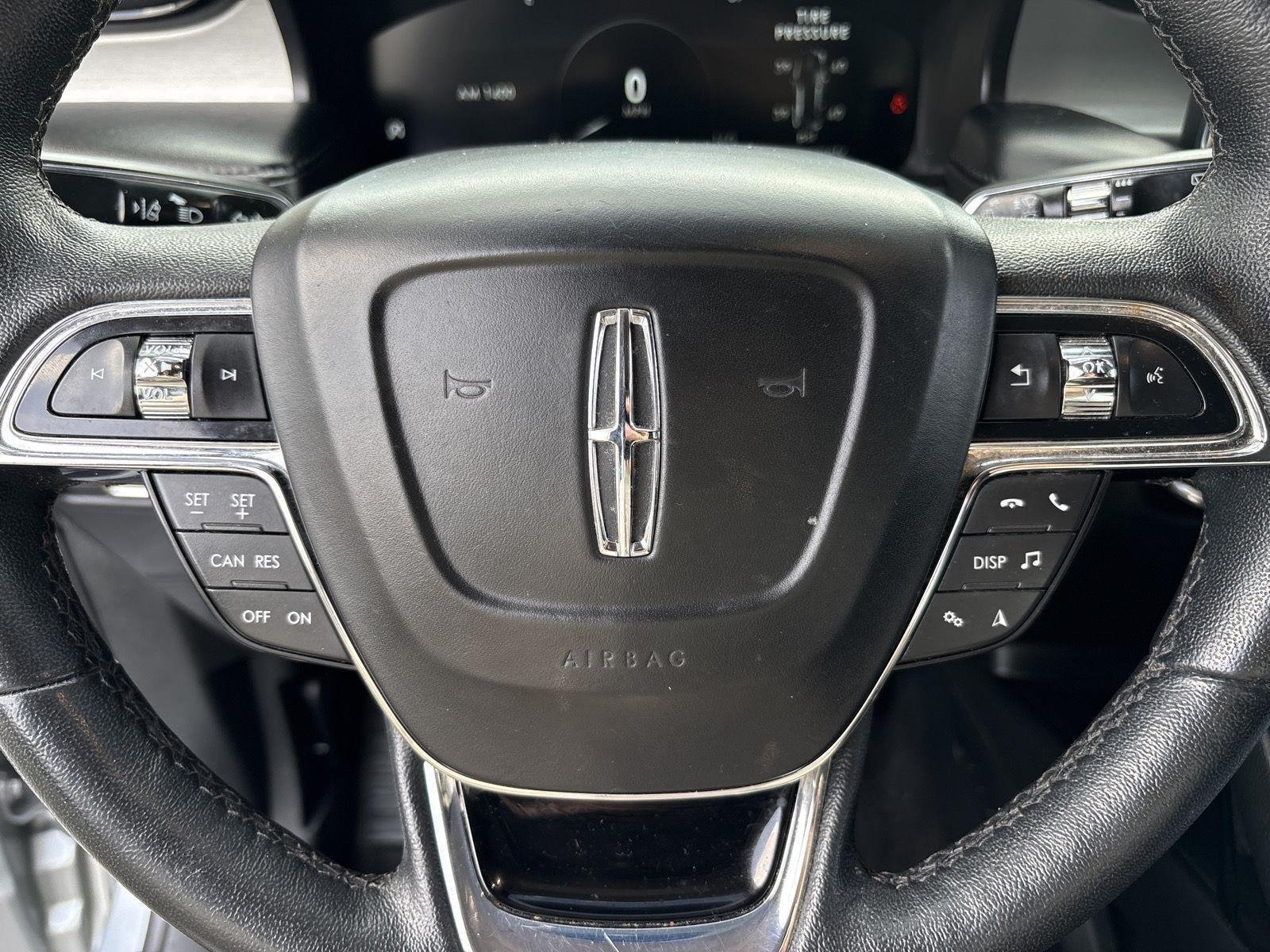Used 2022  Lincoln Standard image 10