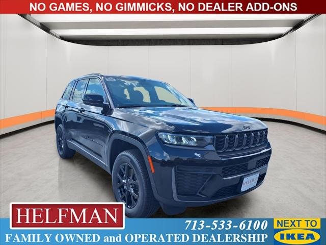 New 2026 Diamond Black Crystal Pearl-Coat Exterior Paint Jeep Laredo image 1