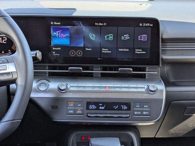 2025 Hyundai Kona SEL - Photo 17