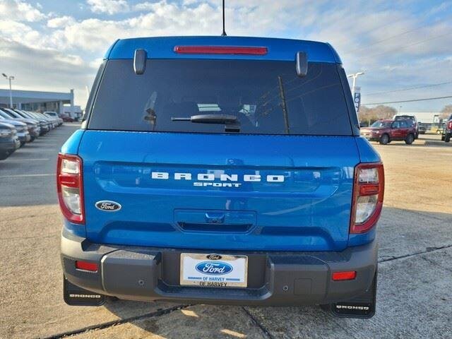New 2025 Velocity Blue Metallic Ford Big Bend® image 4