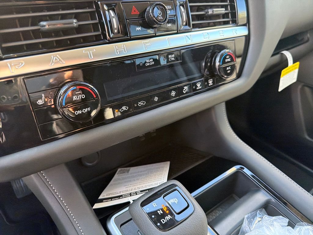 New 2026 Nissan Pathfinder SV 4D Sport Utility