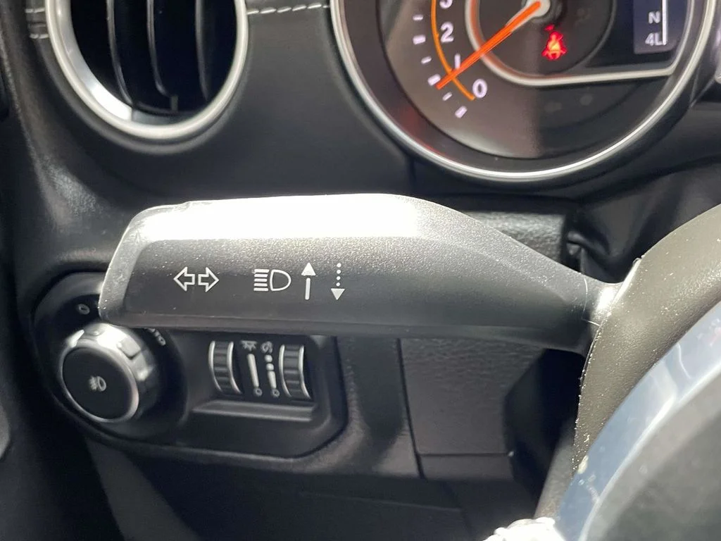 Used 2022 Gray Jeep Unlimited Sahara image 31