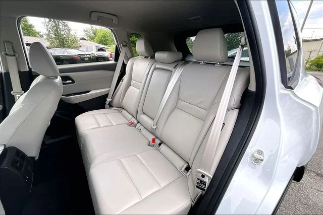 Certified Used 2024 White Nissan SL image 19