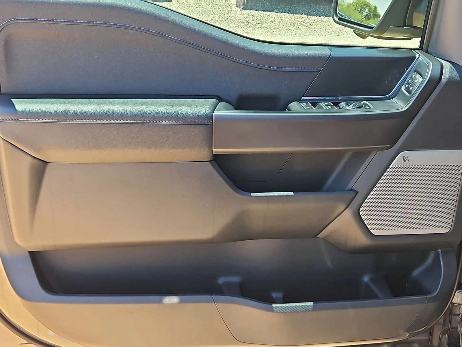 New 2026 Carbonized Gray Metallic Ford Lariat® image 12