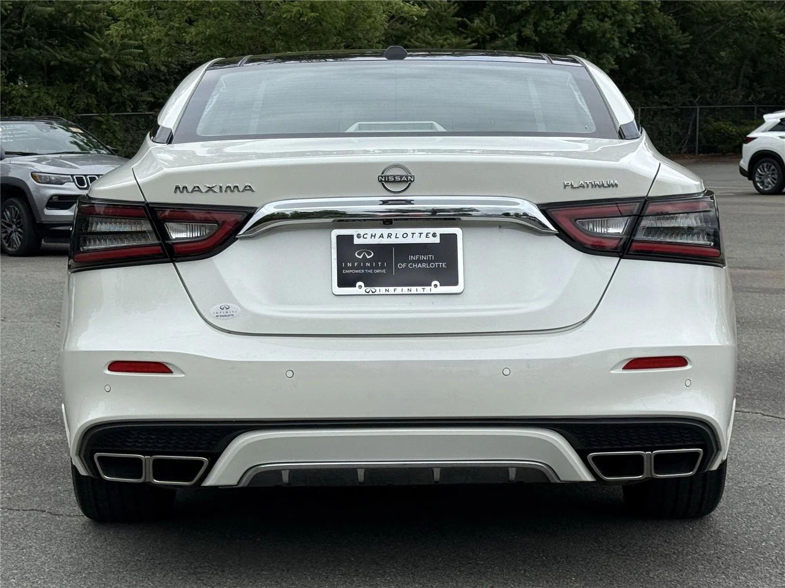 Used 2023 Pearl White Tricoat Nissan Platinum image 25