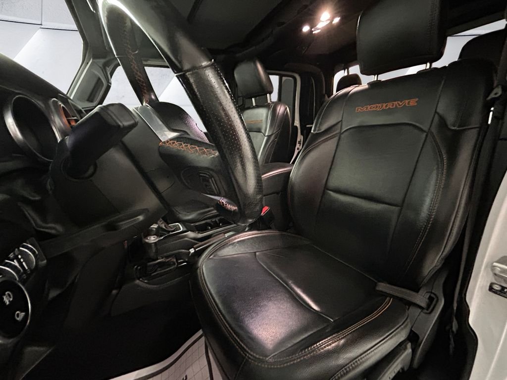 Used 2022 White Jeep Mojave image 8