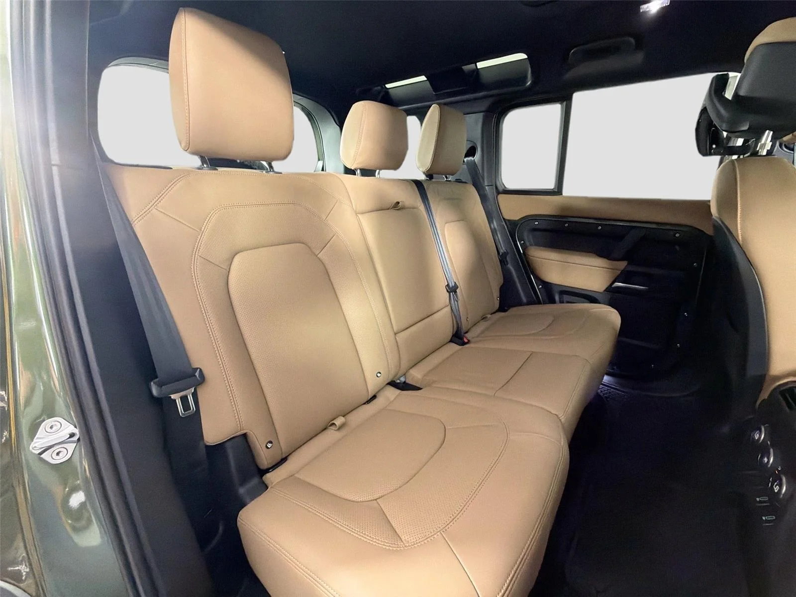 New 2026 Woolstone Green LAND ROVER S image 28