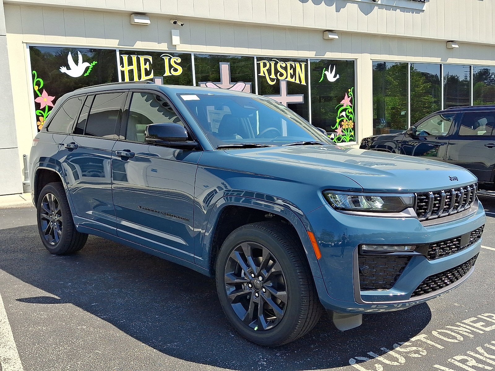 New 2026 Steel Blue Exterior Paint Jeep Limited Reserve image 2