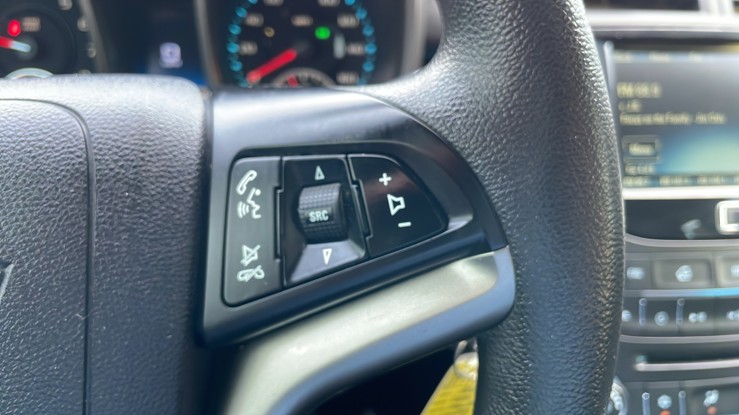 Used 2016 Silver Chevrolet LT image 25