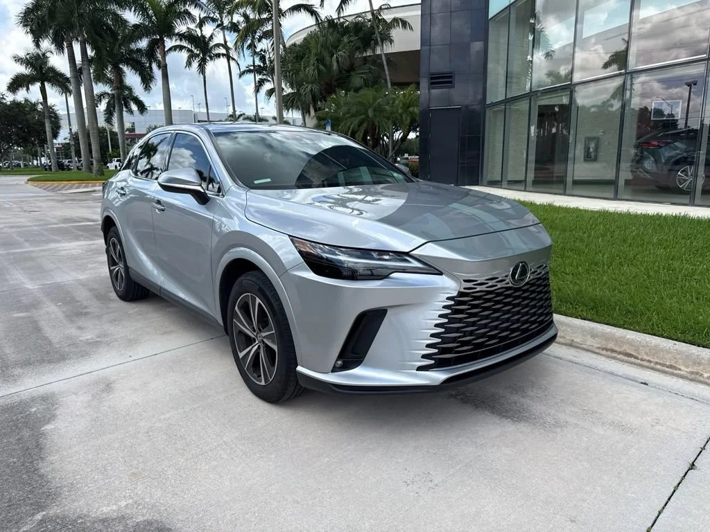 Used 2024 Silver Lexus  image 5
