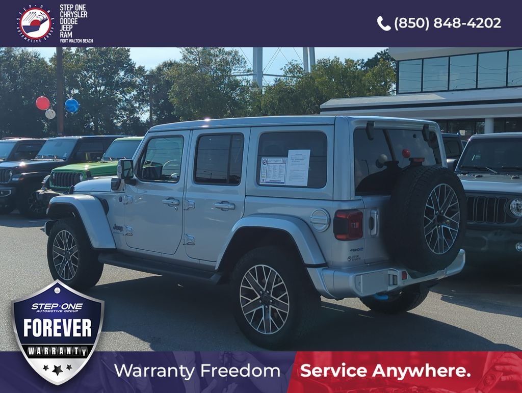 Used 2024 Silver Jeep High Altitude 4xe image 4