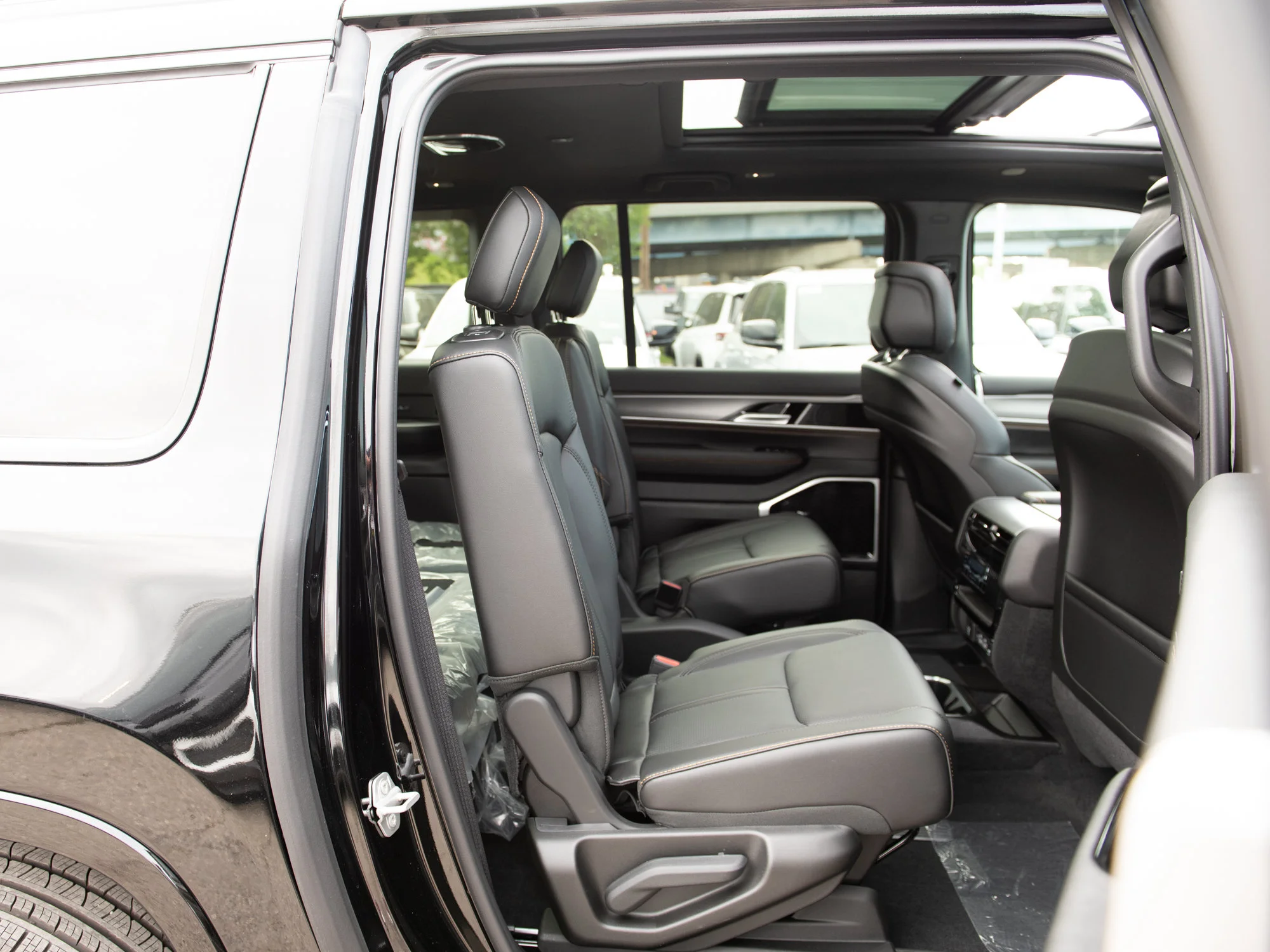New 2026 Black Jeep 85th Anniversary* image 25