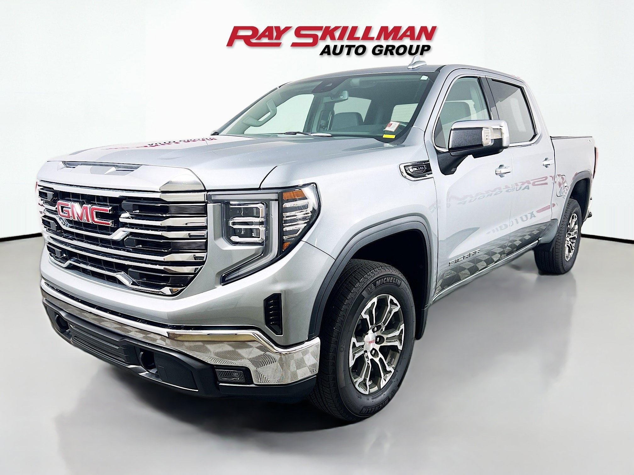 Used 2026 Sterling Metallic GMC SLT image 3