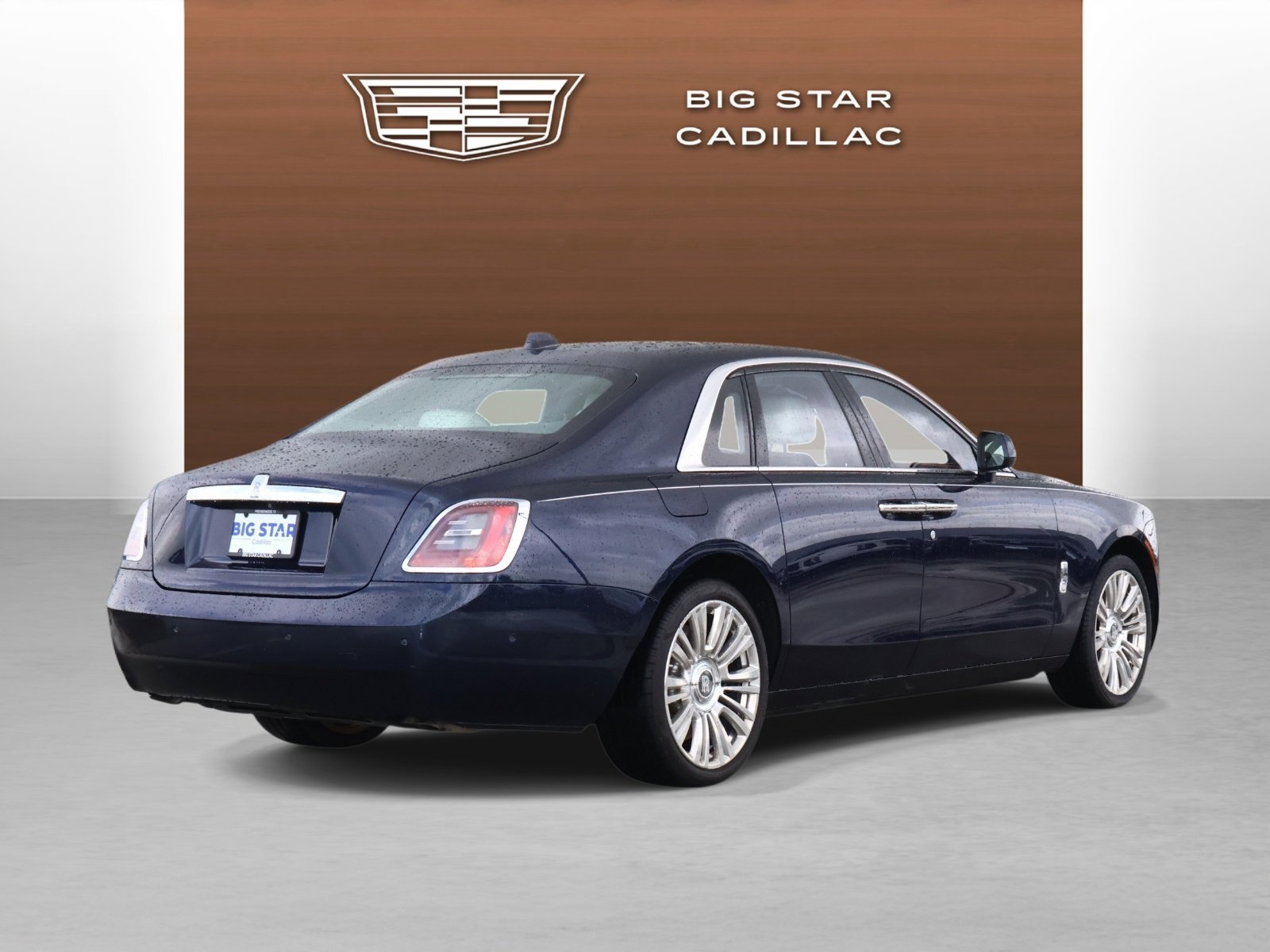 Used 2022 Midnight Rolls-Royce Base image 4