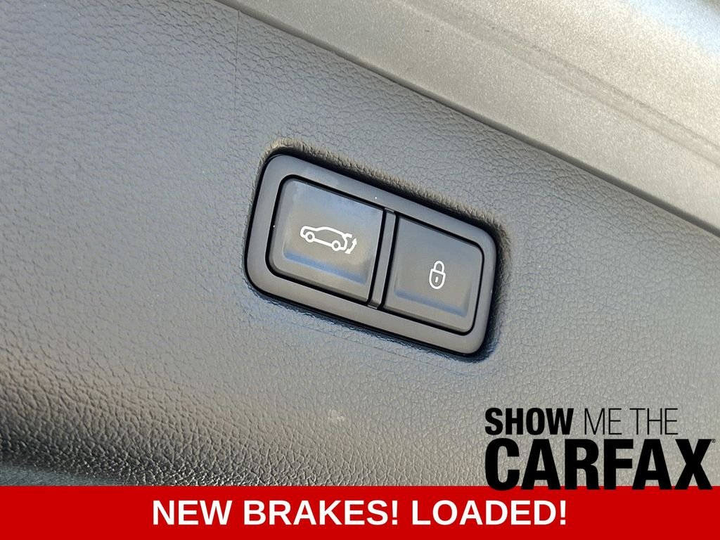 Used 2025 Silver Genesis 2.5T image 12