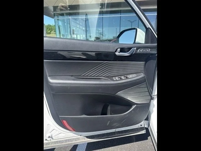 Used 2025 White Hyundai Calligraphy Night Edition image 11