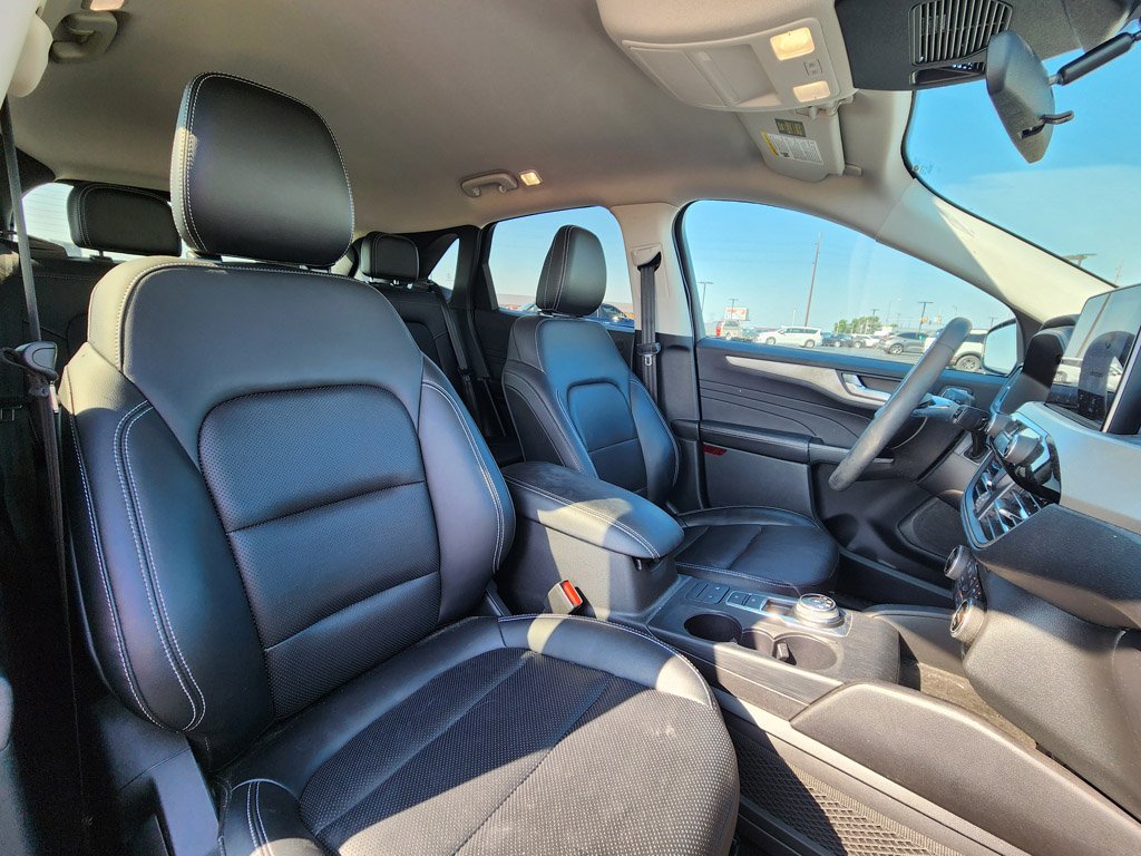 Used 2021 Antimatter Blue Metallic Ford SEL image 11
