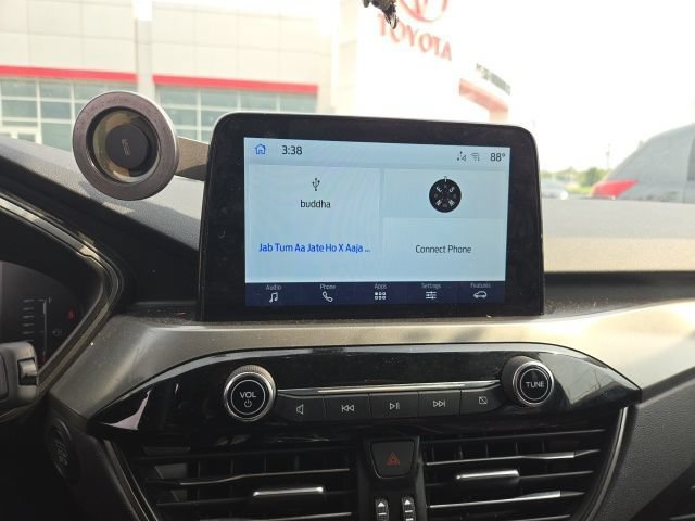 Used 2023 Black Metallic Ford Active image 9