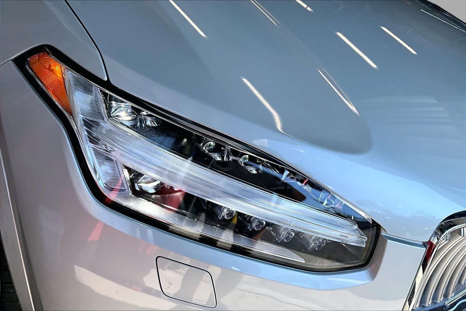 Used 2021 Birch Light Metallic Volvo Inscription image 27