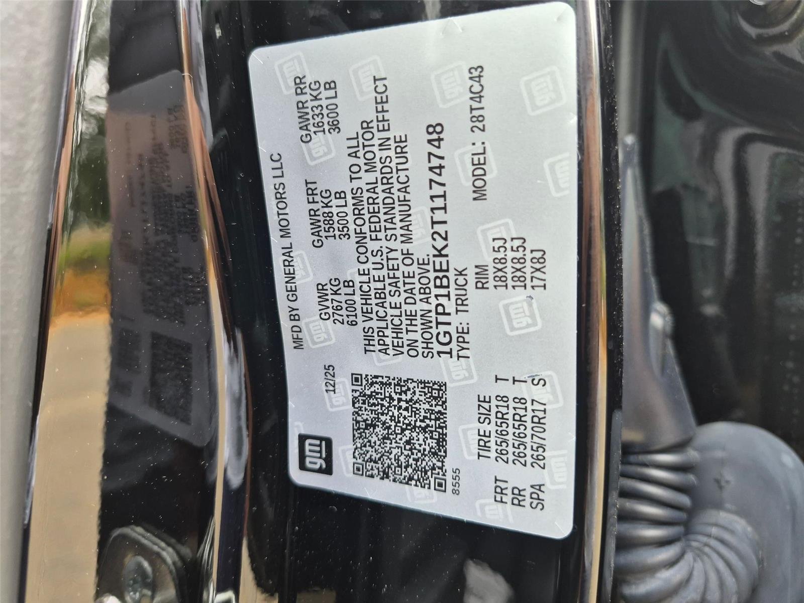 Used 2026 Onyx Black GMC 2WD Elevation image 35