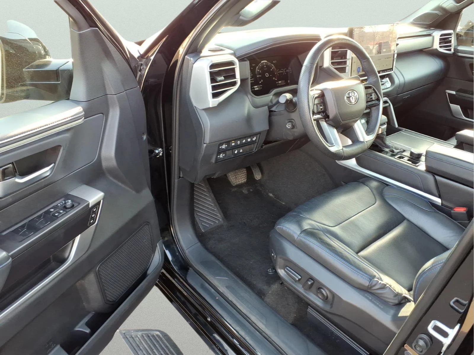 Used 2023 Black Toyota Platinum image 10
