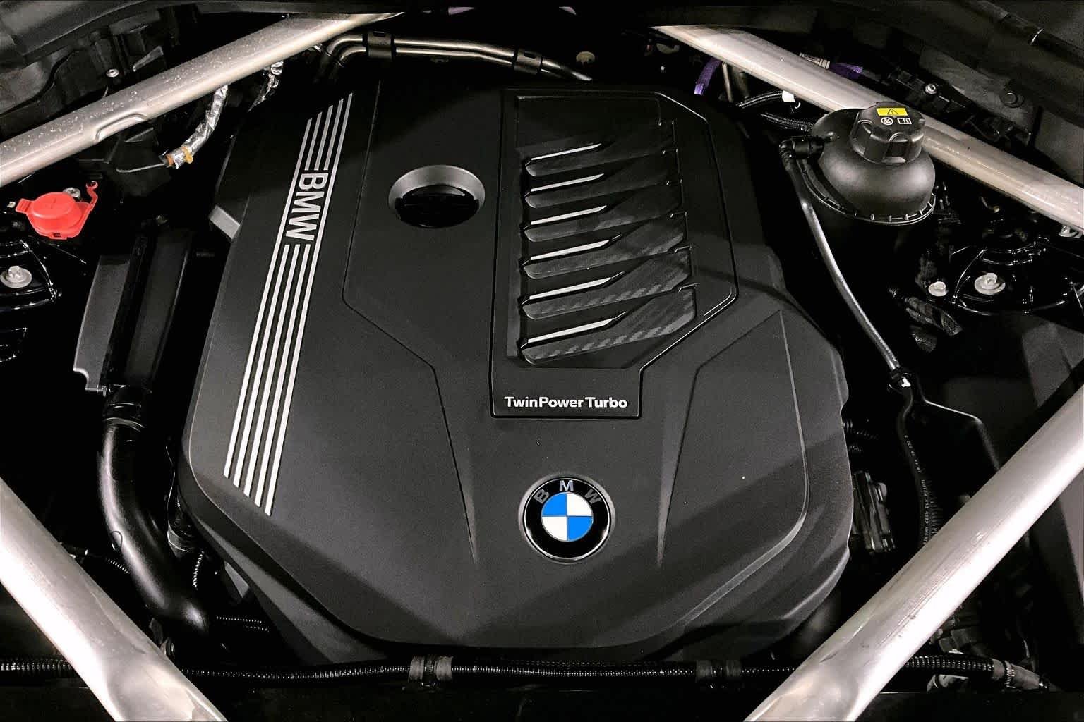 Used 2023 Carbon Black Metallic BMW xDrive40i image 30